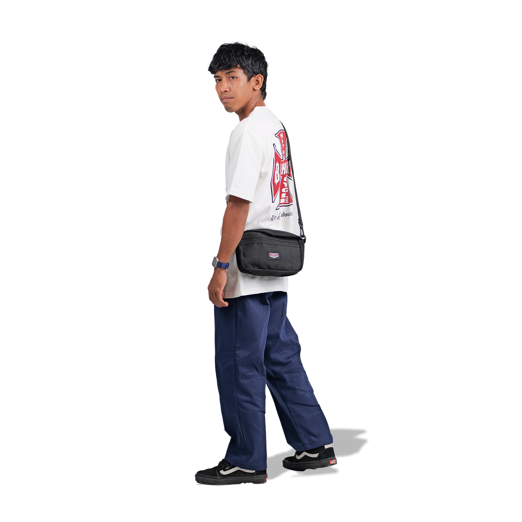 Tas pinggang waist bag pria Toolman Barangantik dipakai rider