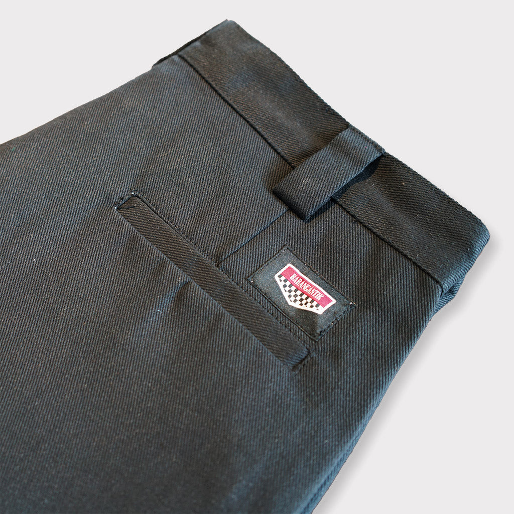 Celana workpants pria Barangantik Workner hitam dipakai model